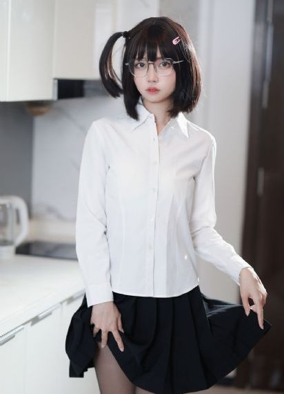 欧美伤感厌世女头_高清电影观看