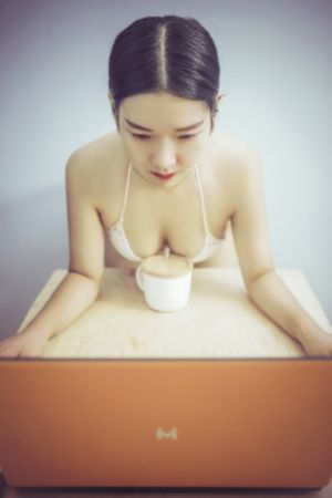 欧美人与马ed2k_4K高清完整版播放